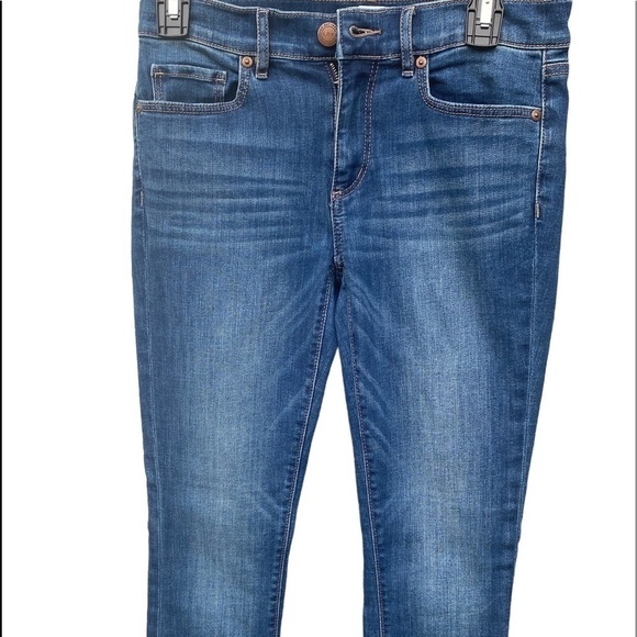 NWOT Loft‎ outlet ladies skinny jeans size 2. - Picture 2 of 16